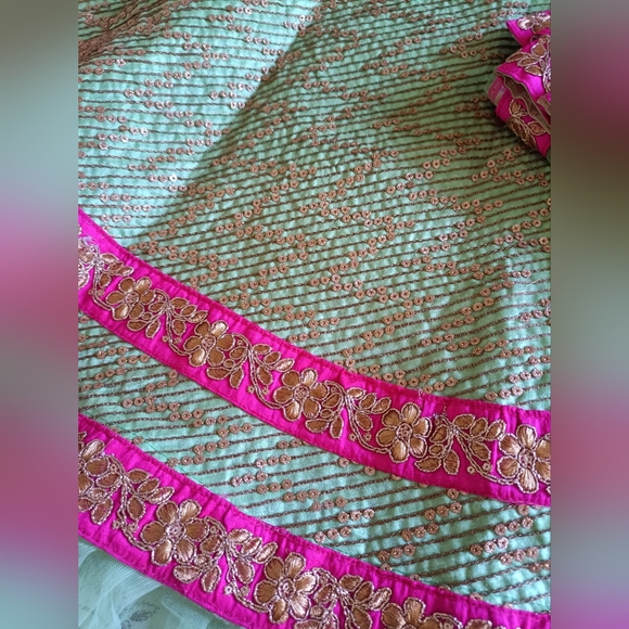 Beautiful party wear lahanga choli for 7 to 10 years girl - Picture 4 of 9